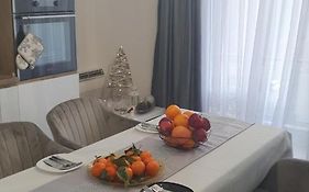 Sunny Apartment